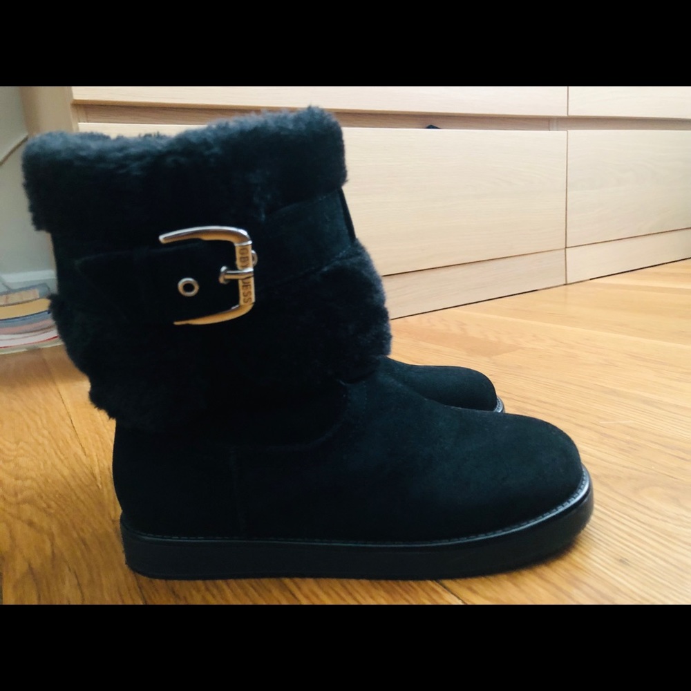 Boots - Picture 3 of 5